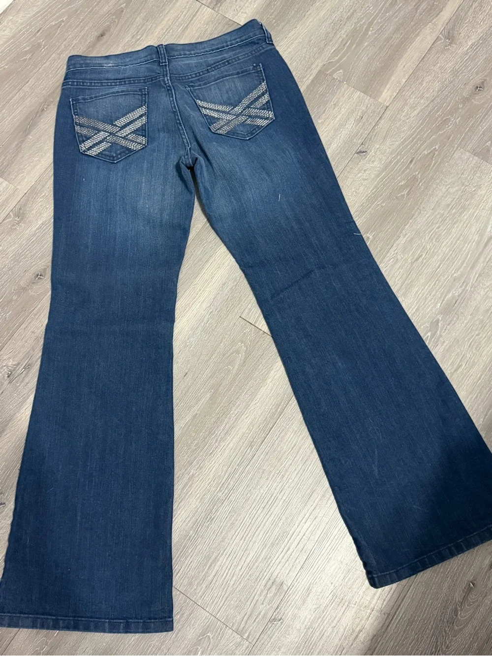 Old Navy “The Diva” Dark Blue Flare Jeans size 8 - Picture 4 of 4
